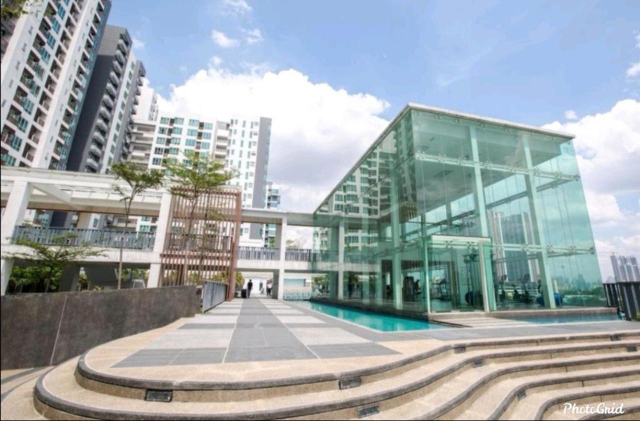 Cozy Suite Starbus! Zetapark! Above Shopping Mall! Free Wifi Free Parking Kuala Lumpur Exterior photo