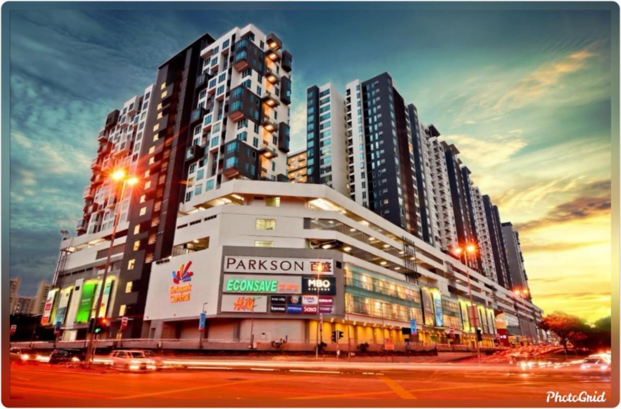 Cozy Suite Starbus! Zetapark! Above Shopping Mall! Free Wifi Free Parking Kuala Lumpur Exterior photo